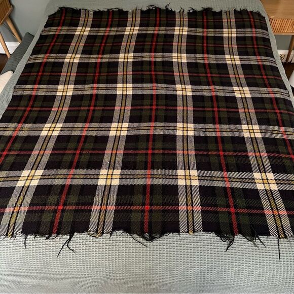 Vintage Wool Plaid Blanket Tartan Throw Picnic Lakehouse Cottage Cabin - Picture 2 of 4